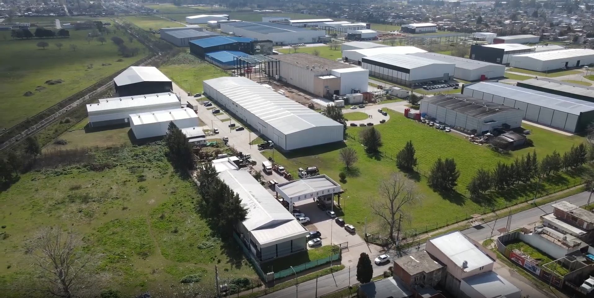 Vista aérea de la planta Patricio Fracchia en Hudson, Berazategui
